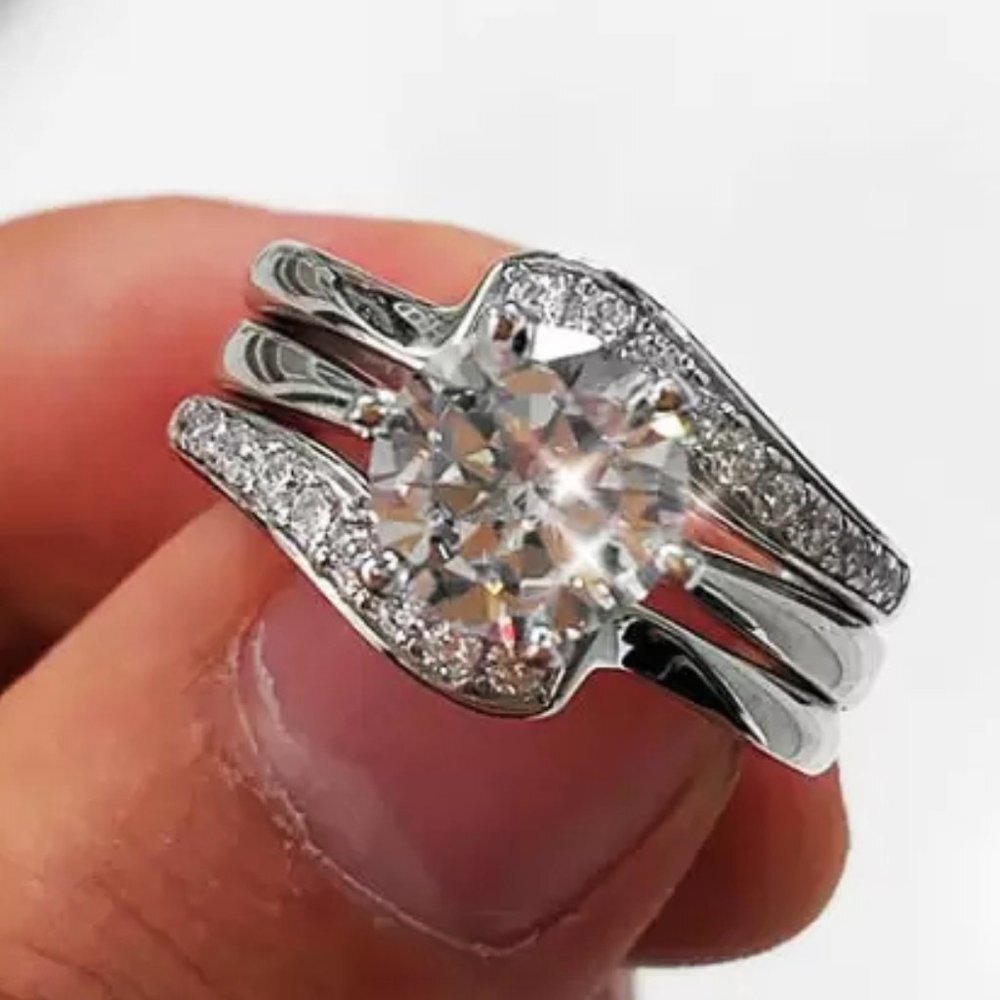 🍁925 Silver Plated Classic Round CZ Wedding Ring for Women, MLNN1077